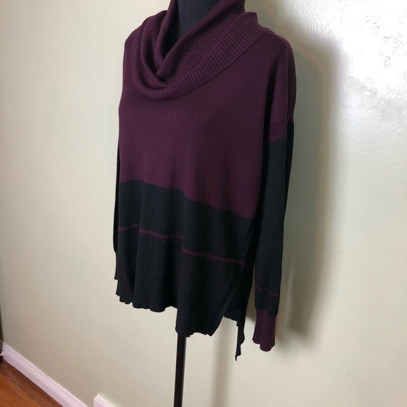 Purple & black cowl neck sweater size small - Picture 7 of 10